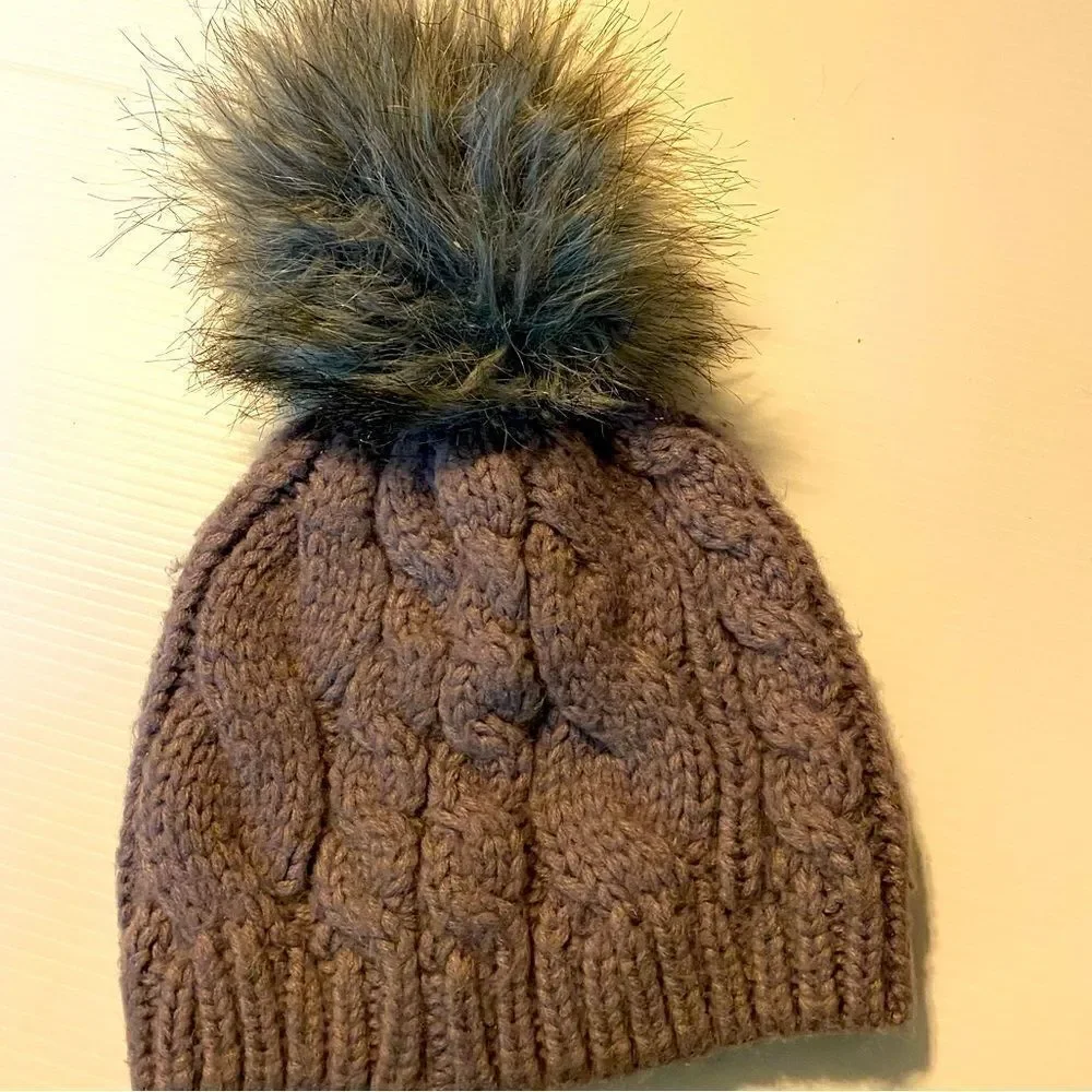The North Face Cable Knit Hat Purple Gray Youth Juniors Oh Mega Puff Fur Ball S